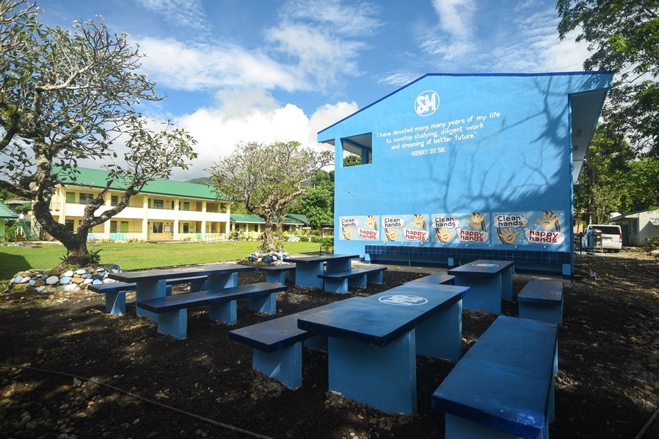 SM provides learners with environment conducive to learning